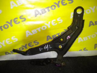 Запчасть рычаг подвески передний левый Nissan Bluebird