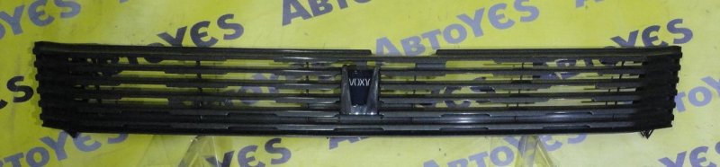 Запчасть решетка радиатора Toyota Voxy 2001-2007
