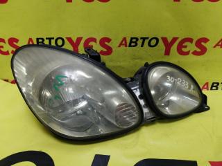 Запчасть фара передняя правая Toyota Aristo 2000-2004