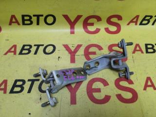 Запчасть петля двери передняя левая Mitsubishi Lancer 2003-2010