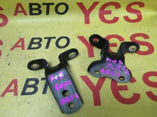 Запчасть петля двери передняя правая Toyota Aqua 2011-2021