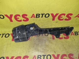 Запчасть крепление бампера заднее правое Toyota Altezza 2001-2005