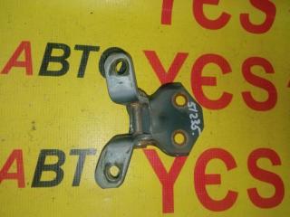 Фото запчасти петля двери передняя правая Mazda Capella 1997-2002 контрактная запчасть Запчасть петля двери передняя правая Mazda Capella 1997-2002