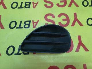 Заглушка в бампер передняя левая Toyota Vitz 2005-2007