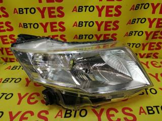 Запчасть фара передняя правая Toyota Roomy 2016-2020