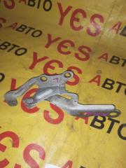 Запчасть кронштейн капота левый Toyota Gaia 1998-2004