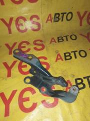 Запчасть кронштейн капота левый Toyota Gaia 1998-2004