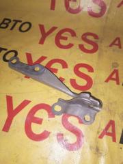 Фото запчасти кронштейн капота левый Toyota Platz 1999-2005 контрактная запчасть Запчасть кронштейн капота левый Toyota Platz 1999-2005