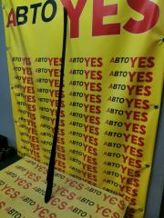 Запчасть молдинг лобового стекла передний левый Toyota Alphard