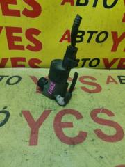 Запчасть насос стеклоомывателя Nissan Terrano