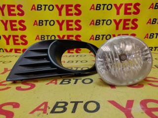 Фара противотуманная передняя левая Toyota Ipsum 2003-2009