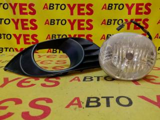 Фара противотуманная передняя правая Toyota Ipsum 2003-2009