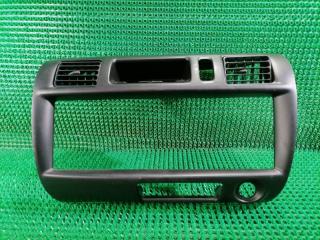 Консоль магнитофона MAZDA BONGO 2013