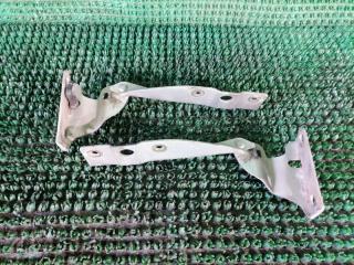 Петля капота Honda Odyssey 2001