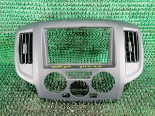 Запчасть консоль магнитофона NISSAN NV200 2013