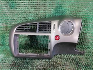 Консоль магнитофона Honda Stream 2008