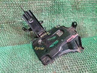 Крепление аккумулятора TOYOTA VITZ 2013 NSP130 1NR-FE 74410-52051 контрактная