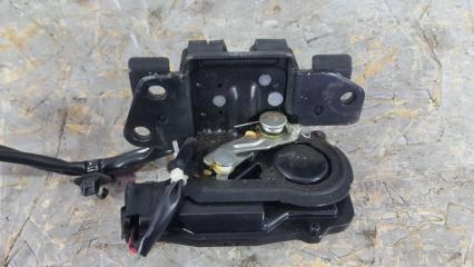 Замок 5-й двери задний TOYOTA PRIUS ZVW30 2ZRFXE 69350-47040 3 ракурс