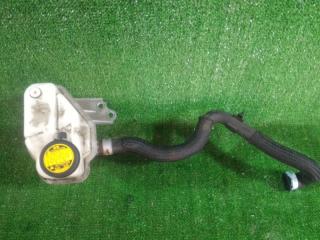 Бачок инвертора передний TOYOTA AQUA NHP10 1NZFXE G92A0-52010 3 ракурс
