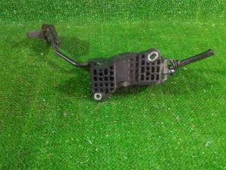 Педаль газа передняя TOYOTA AQUA NHP10 1NZFXE 78110-52100 2 ракурс