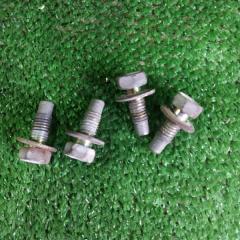Петля капота NISSAN ELGRAND AVWE50 QD32ETI 65401-VE000 3 ракурс