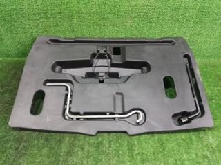 Запчасть ящик в багажник TOYOTA COROLLA SPACIO 2002