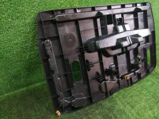 Ящик в багажник TOYOTA COROLLA SPACIO ZZE122 1ZZFE 64777-13020 5 ракурс Ящик в багажник TOYOTA COROLLA SPACIO ZZE122 1ZZFE 64777-13020 5 ракурс