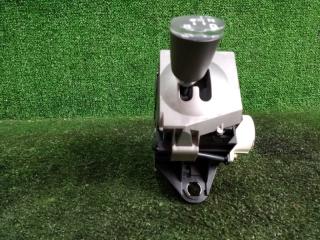 Ручка переключения автомата TOYOTA PRIUS NHW20 1NZFXE 33560-47011 2 ракурс
