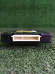 Блок управления 4wd TOYOTA VITZ NSP135 1NRFE 89630-52040 3 ракурс