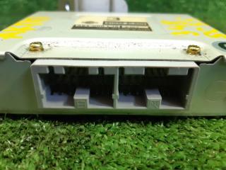 Блок управления акпп NISSAN LAUREL SC35 RD28 31036-8L500 4 ракурс