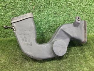 Воздухозаборник TOYOTA IPSUM CXM10 3CTE 52811-44060 2 ракурс Воздухозаборник TOYOTA IPSUM CXM10 3CTE 52811-44060 2 ракурс
