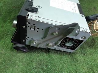 Магнитофон TOYOTA SAI AZK10 2AZFXE 86120-75212 3 ракурс