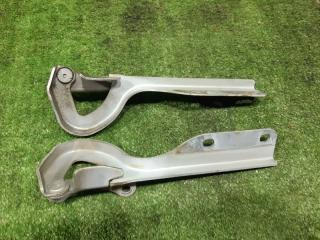 Петля капота SUZUKI JIMNY WIDE JB33W G13B 57410-50G00 2 ракурс