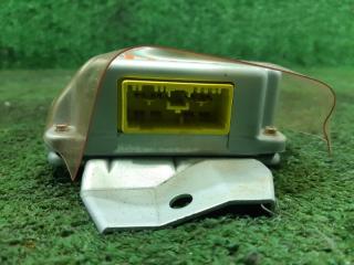 Блок управления airbag SUZUKI JIMNY WIDE JB33W G13B 38910-81A10 3 ракурс