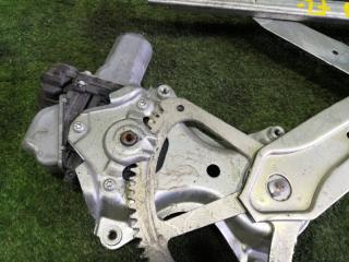 Стеклоподъемник левый передний TOYOTA SAI AZK10 2AZFXE 69802-48060 3 ракурс