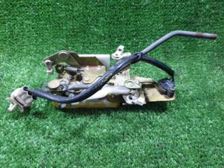 Замок двери правый передний MAZDA PROCEED MARVIE UVL6R WLT U009-58-310 1 ракурс