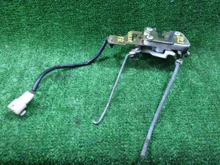 Замок двери правый передний MAZDA PROCEED MARVIE UVL6R WLT U009-58-310 1 ракурс