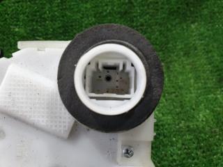 Замок двери правый передний TOYOTA VITZ NSP135 1NRFE 69030-52290 5 ракурс