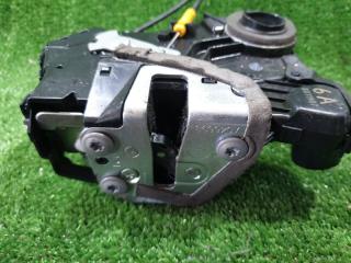 Замок двери правый передний TOYOTA AURIS NZE151 1NZFE 69030-42210 5 ракурс