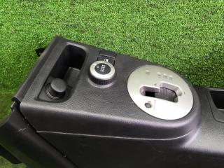 Бардачок между сиденьями NISSAN X-TRAIL TNT31 QR25DE 96910-JG11A 2 ракурс