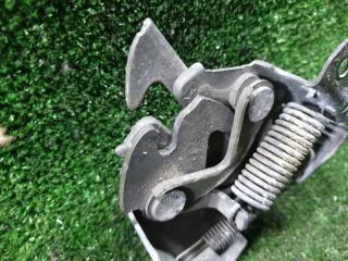 Замок капота MITSUBISHI AIRTREK CU2W 4G63T MR291985 3 ракурс