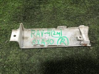 Планка под стоп правая задняя TOYOTA RAV4 SXA10 3SFE 52506-42010 3 ракурс