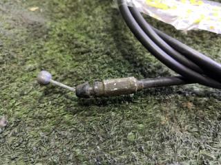 Тросик капота передний MAZDA BONGO FRIENDEE SGLR WLT S05B56720A 5 ракурс