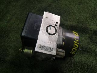 Блок abs TOYOTA CAMI J100E HCEJ 44510-87402 5 ракурс Блок abs TOYOTA CAMI J100E HCEJ 44510-87402 5 ракурс