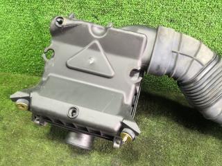 Корпус воздушного фильтра HONDA HR-V GH4 D16A 17210-PEL-000 4 ракурс Корпус воздушного фильтра HONDA HR-V GH4 D16A 17210-PEL-000 4 ракурс