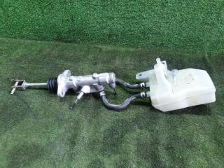 Главный тормозной цилиндр TOYOTA PRIUS NHW20 1NZFXE 47200-47010 2 ракурс