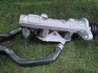 Главный тормозной цилиндр TOYOTA PRIUS NHW20 1NZFXE 47200-47010 3 ракурс