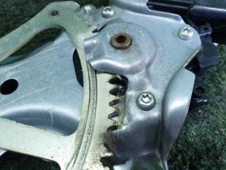 Стеклоподъемник правый передний TOYOTA CAMRY ACV40 2AZFE 85701-33010 5 ракурс