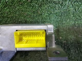Блок управления airbag NISSAN ELGRAND AVWE50 QD32ETI 28556VE700 3 ракурс