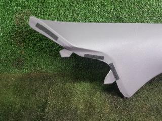 Обшивка стойки кузова правая передняя TOYOTA PRIUS NHW11 1NZFXE 6221147020 2 ракурс Обшивка стойки кузова правая передняя TOYOTA PRIUS NHW11 1NZFXE 6221147020 2 ракурс